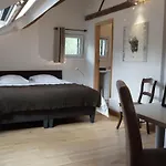 Grange De Lesse Gasthof Libin