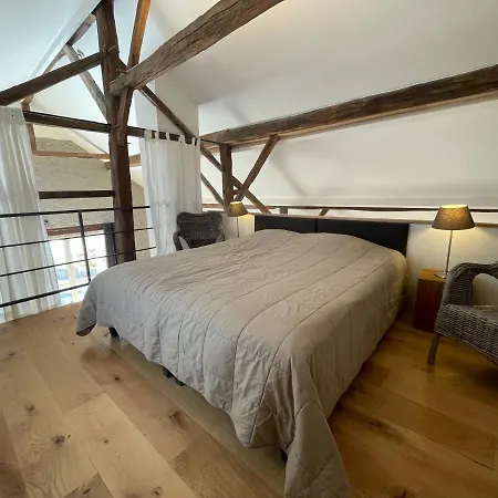 Grange De Lesse *